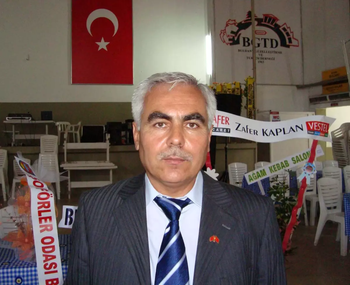 Bahçeli\'yi Eleştirerek İstifa Ettiler