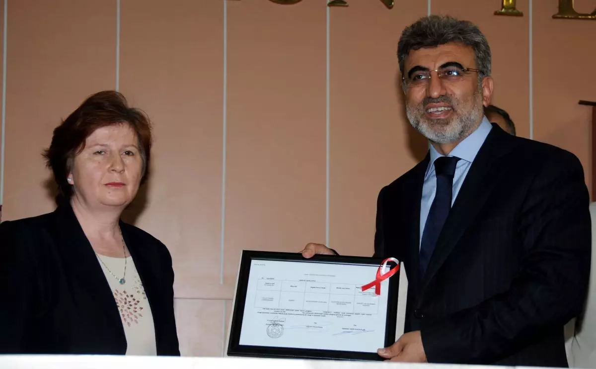 Bakan Yıldız, 6 Arkadaşı İle Mazbatasını Aldı