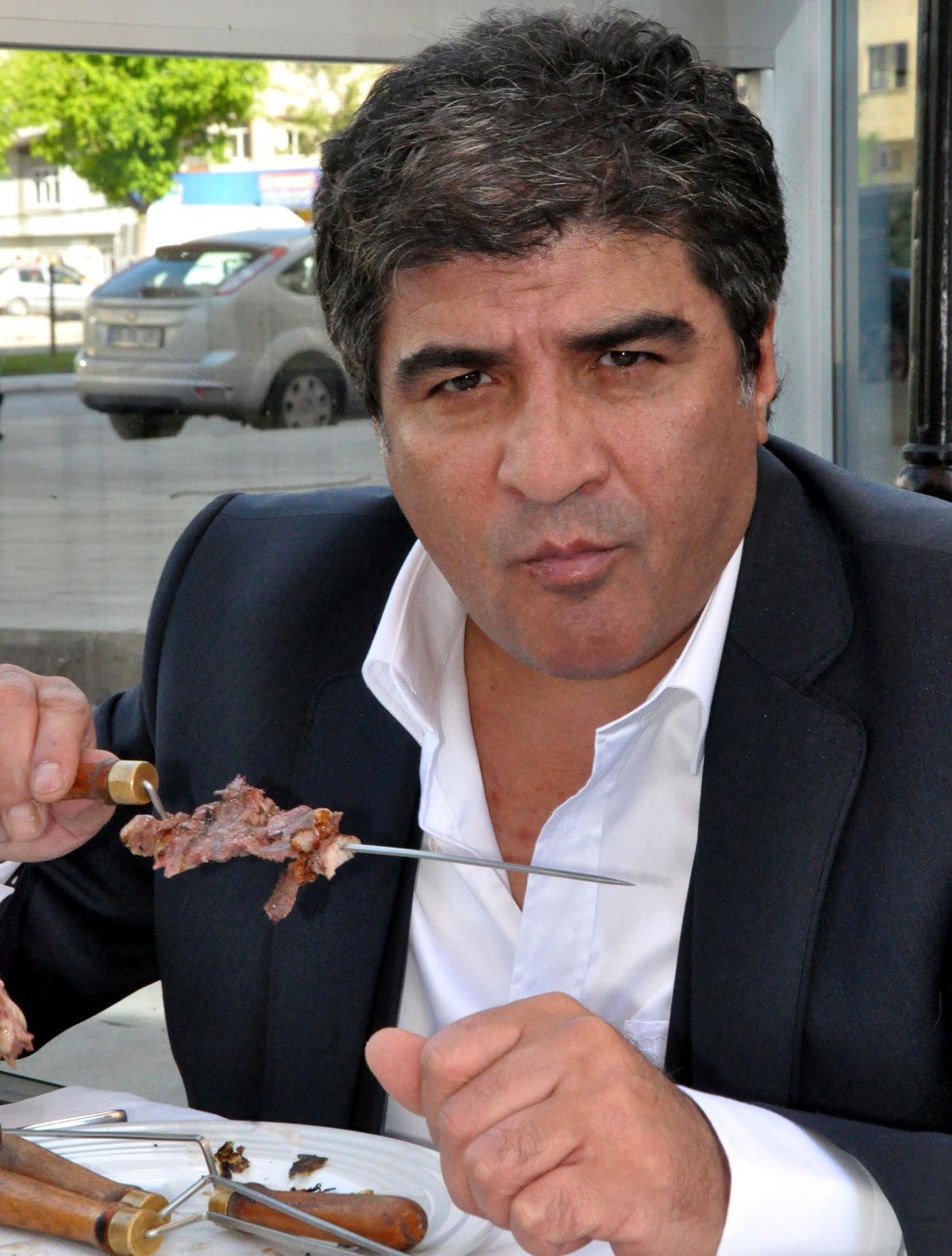 İbrahim Erkal'dan Başbakan'a Özel Şiir