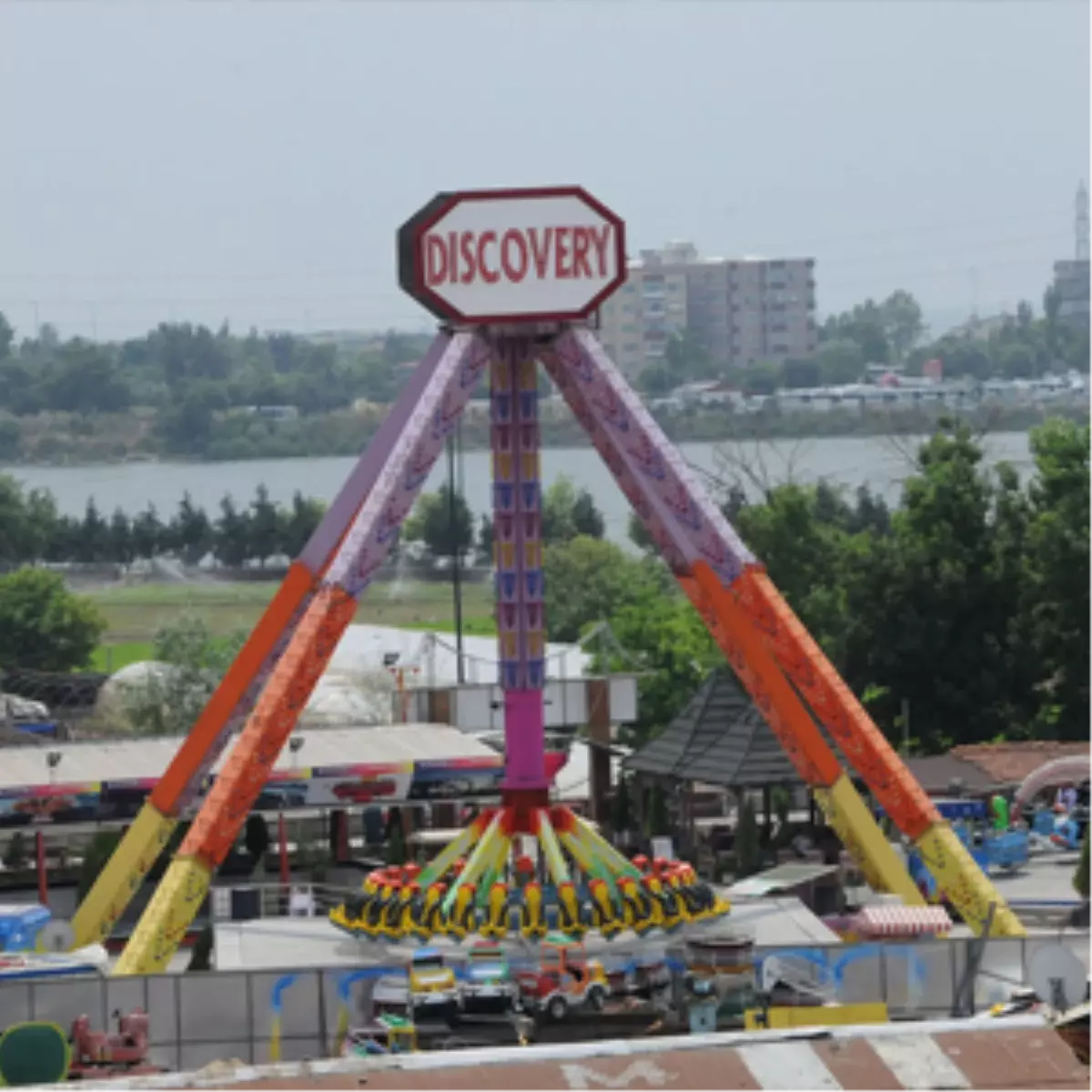 Küçükçekmece\'de Lunapark Dehşeti