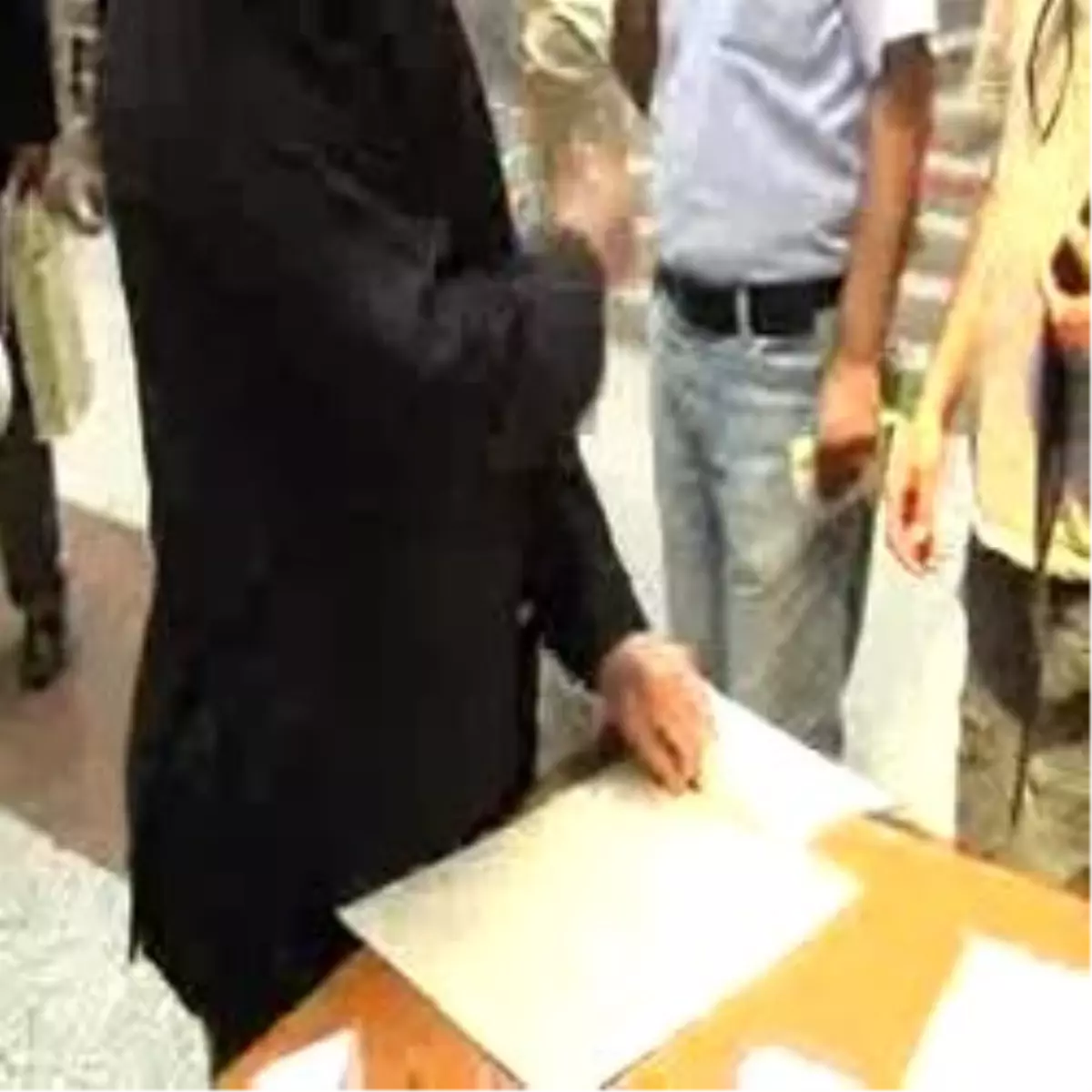 Ekşi Mazbatasını Aldı