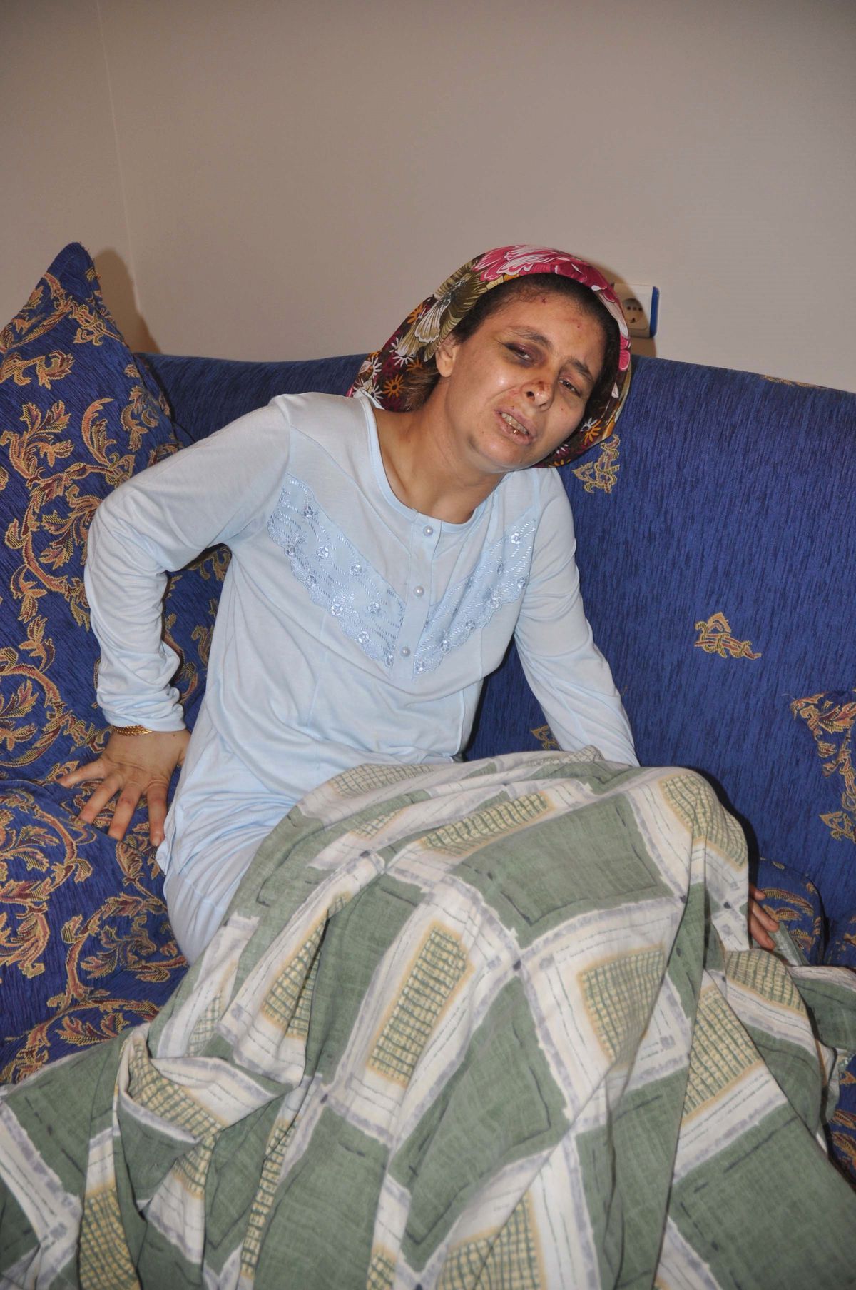 3 Çocuk Annesi Feryad Etti