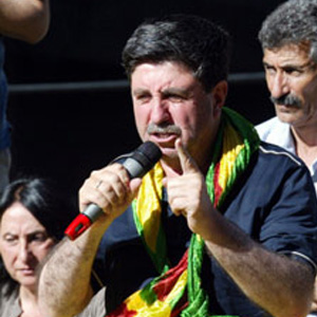 Altan Tan: Azdan Az Çoktan Çok Ölür!