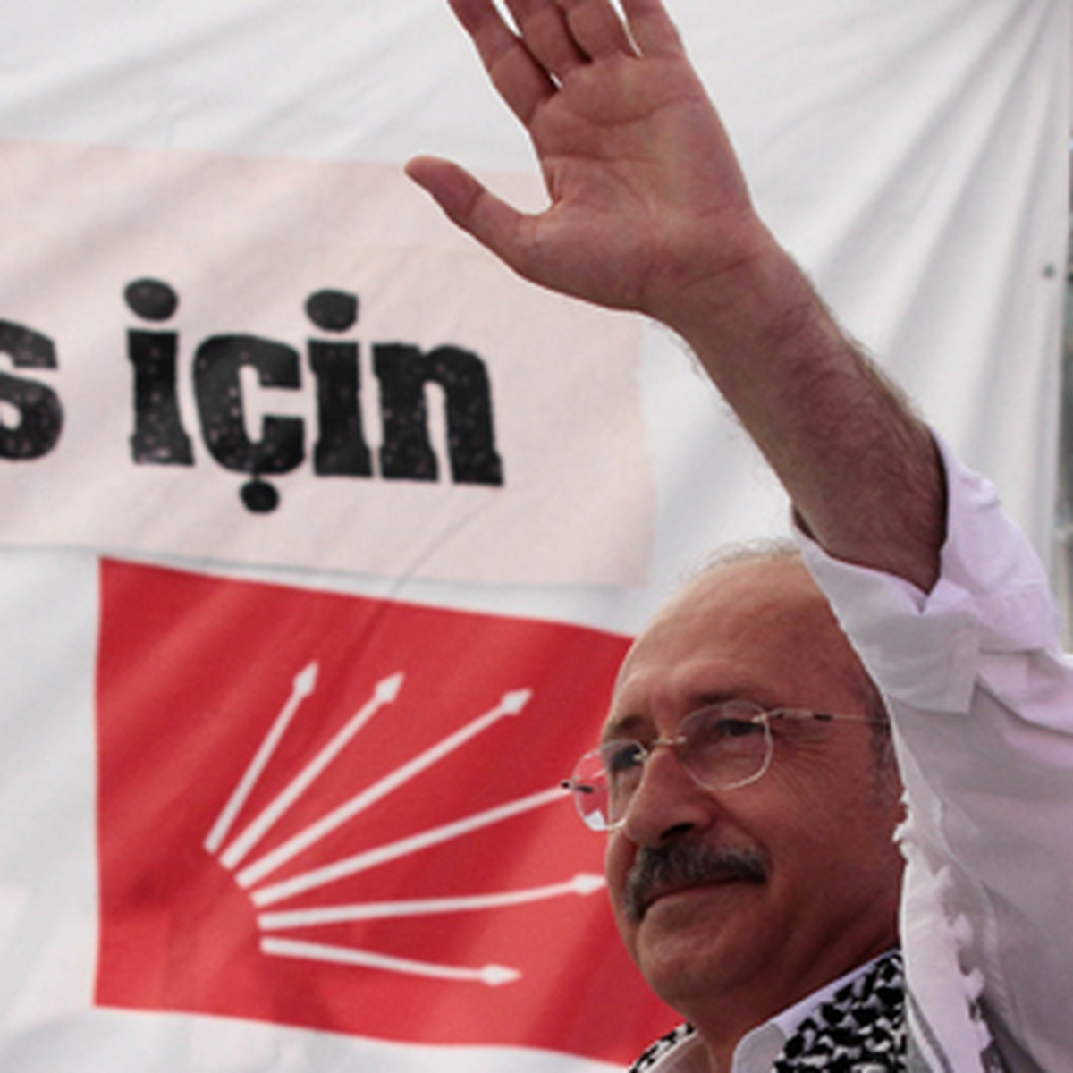 CHP'ye Oy Vermeyen 8 Bin CHP'li Aranıyor