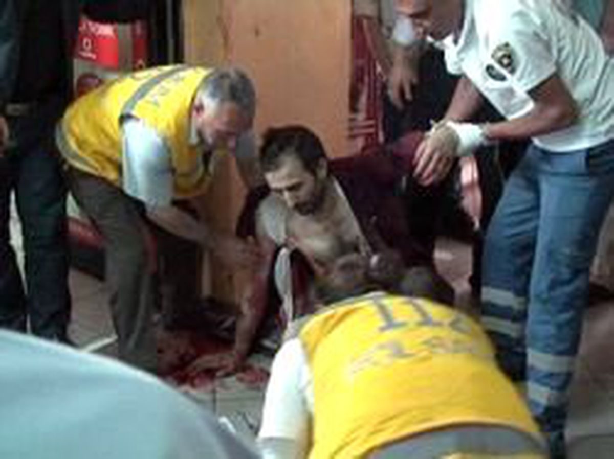 İşyerinin Önünde Kanlar İçinde Ambulans Bekledi