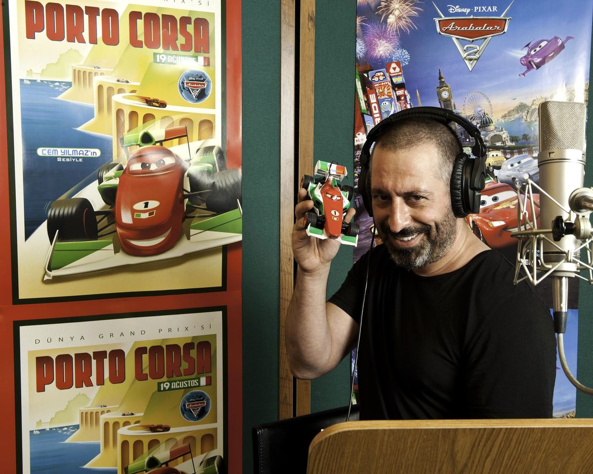 Cem Yılmaz, Arabalar 2 İçin Stüdyoya Girdi