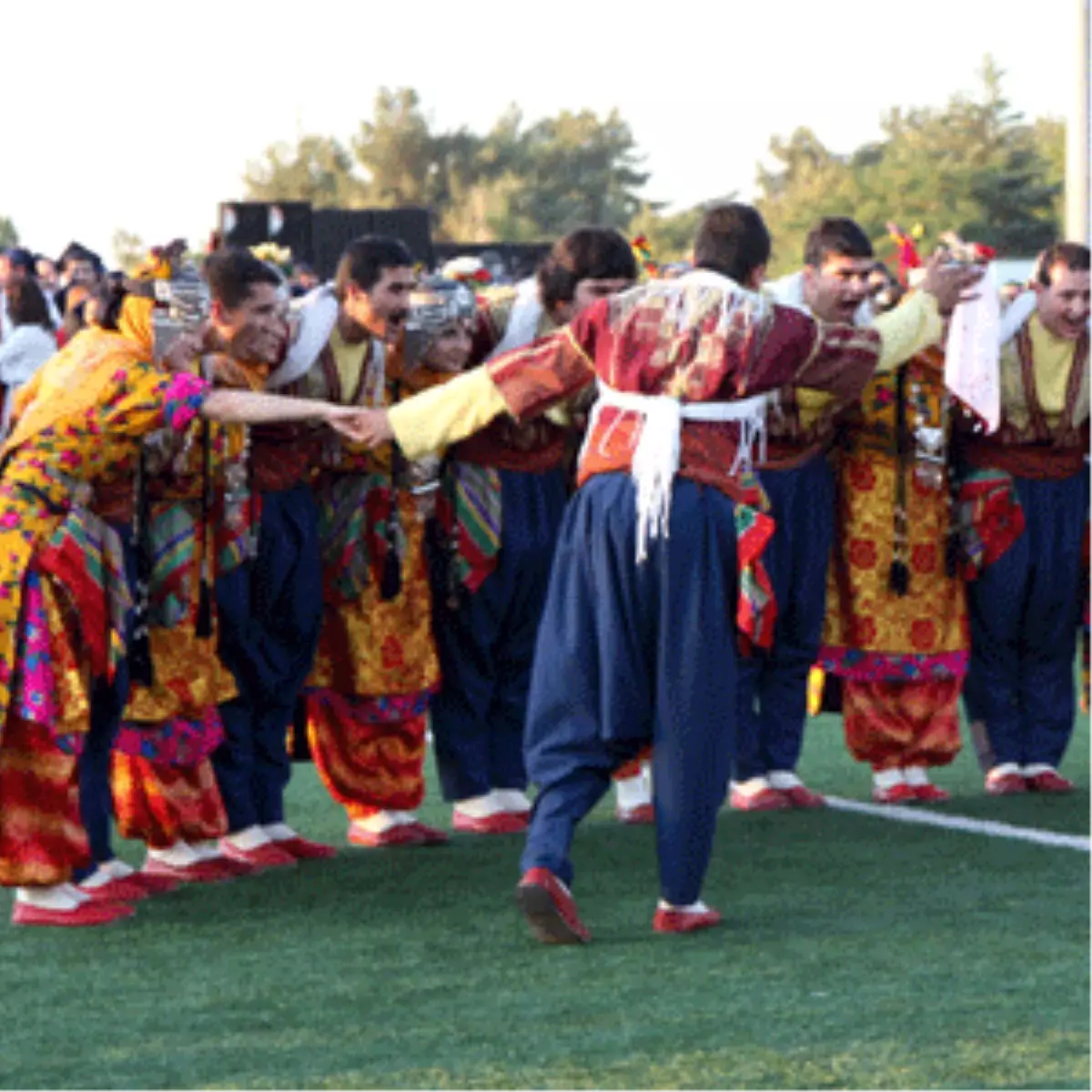 Üniversitemiz Öğrencilerinin Mezuniyet Sevinci