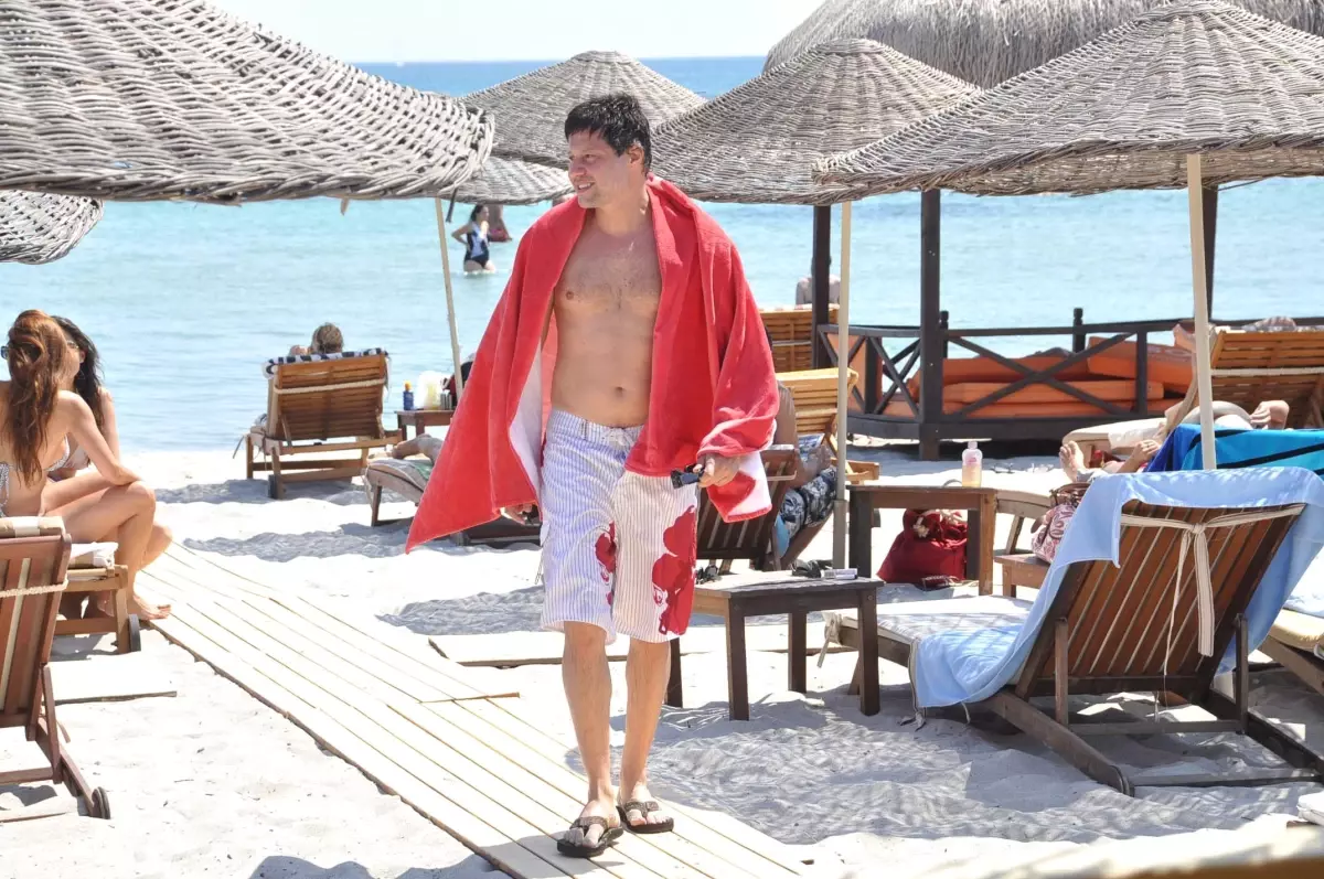 Yalnız Adam Mirkelam