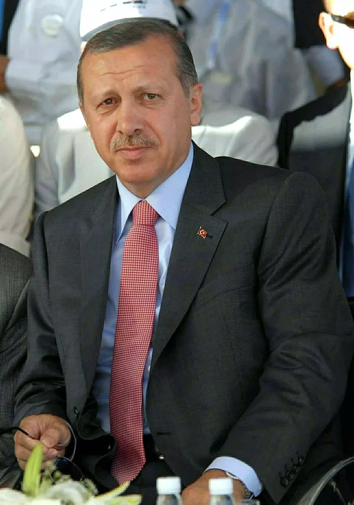 Başbakan\'ı İzmir\'e Davet Etti