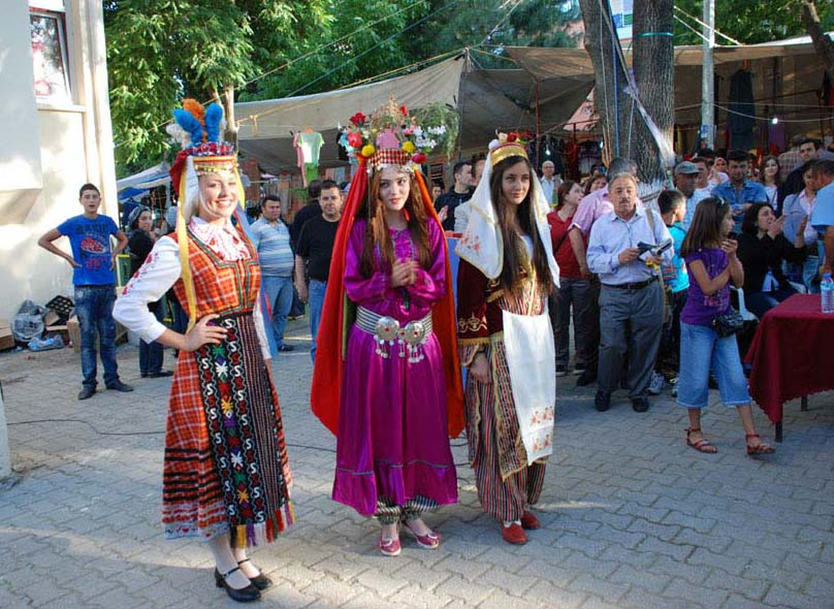 Eşme\'de Zara Rüzgarı