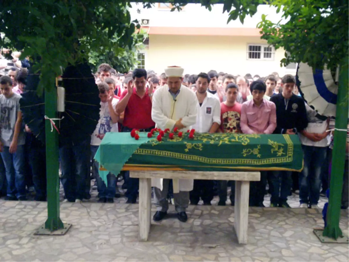 Sınav Yerine Bakmaya Gitti, Sınava Giremeden Kazada Can Verdi