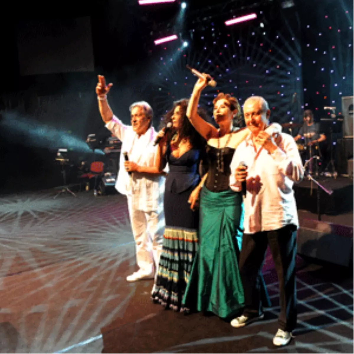 Ustalardan Müzik Ziyafeti