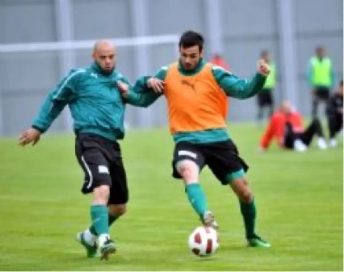 Bursaspor Alternatif Oyunculara Dönüyor