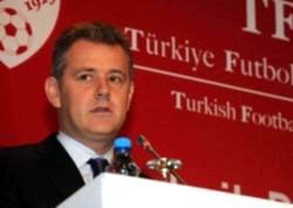 Özgener Son Kez Seslendi