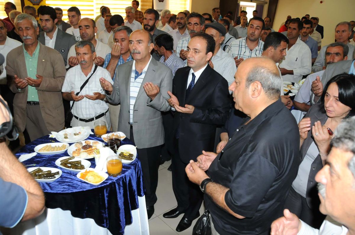 Şeyh Sait'e Fatiha ve Saygı Duruşlu Anma