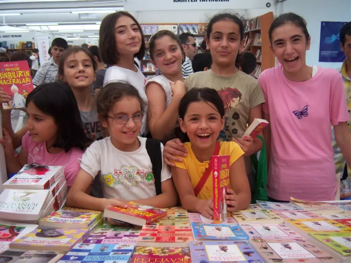 Bilgi Evleri'ne Yaz Geldi