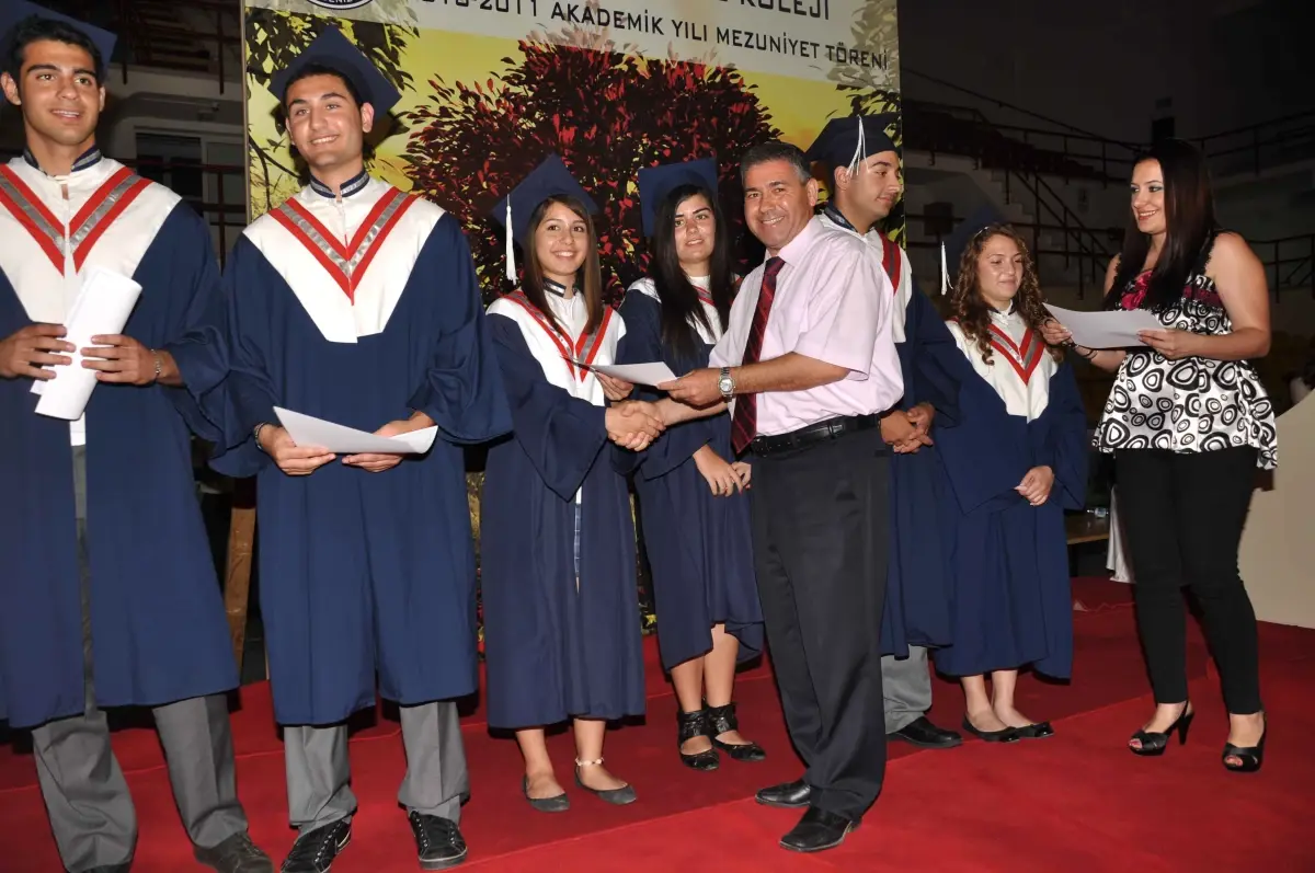 Dak Ortaokul Ve Lise Mezuniyet Töreni Dün Akşam Yapıldı