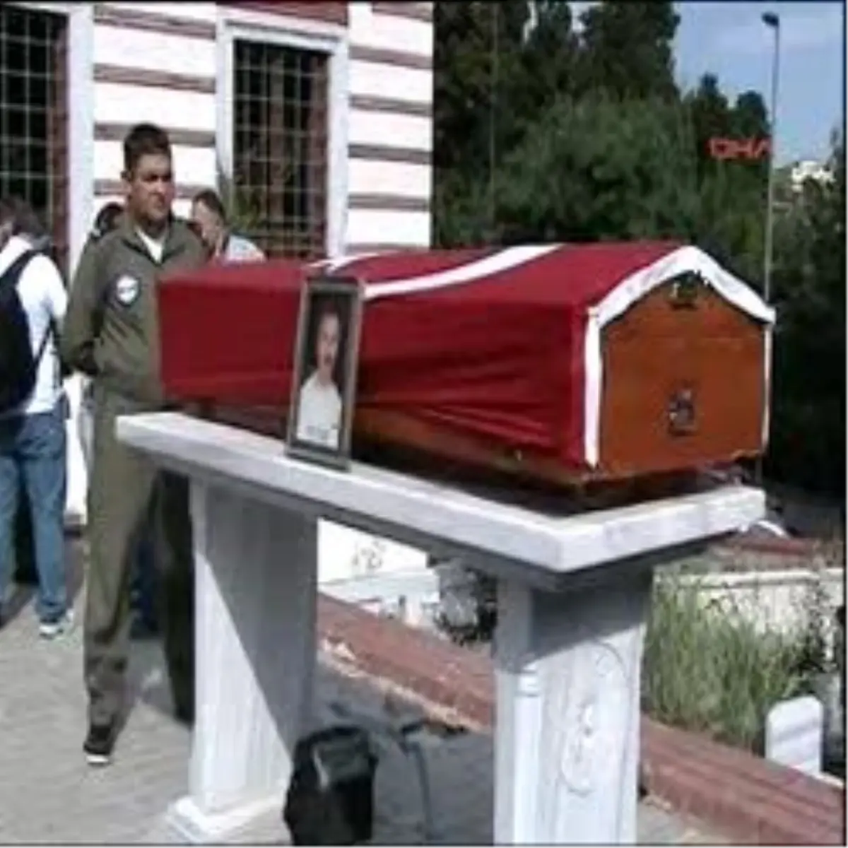 Metin Özbey Toprağa Verildi