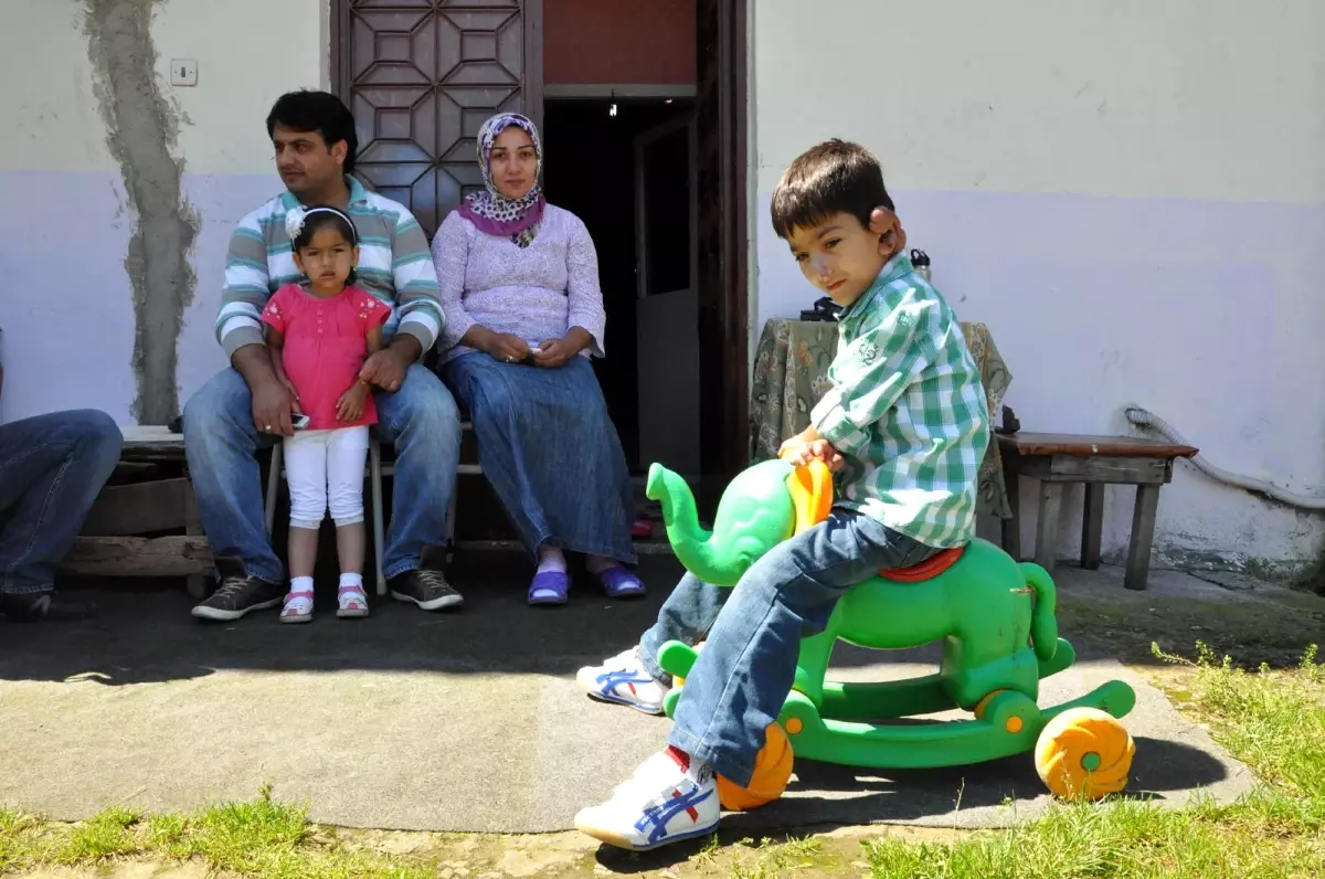 10 Yaşında 12 Ameliyat Oldu