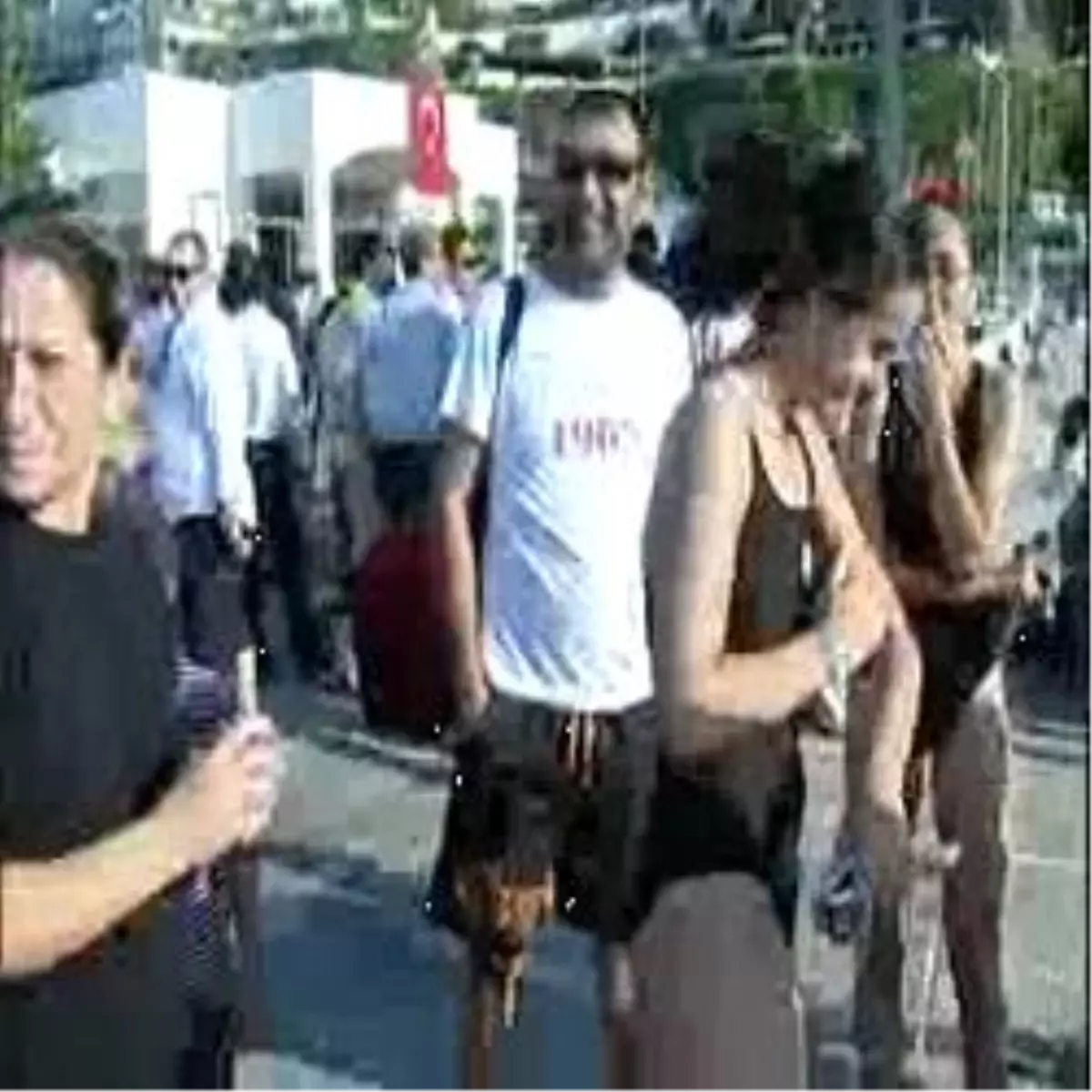 Antalya'da Kabotaj Bayramı Kutlaması Yüzme Yarışıyla Başladı