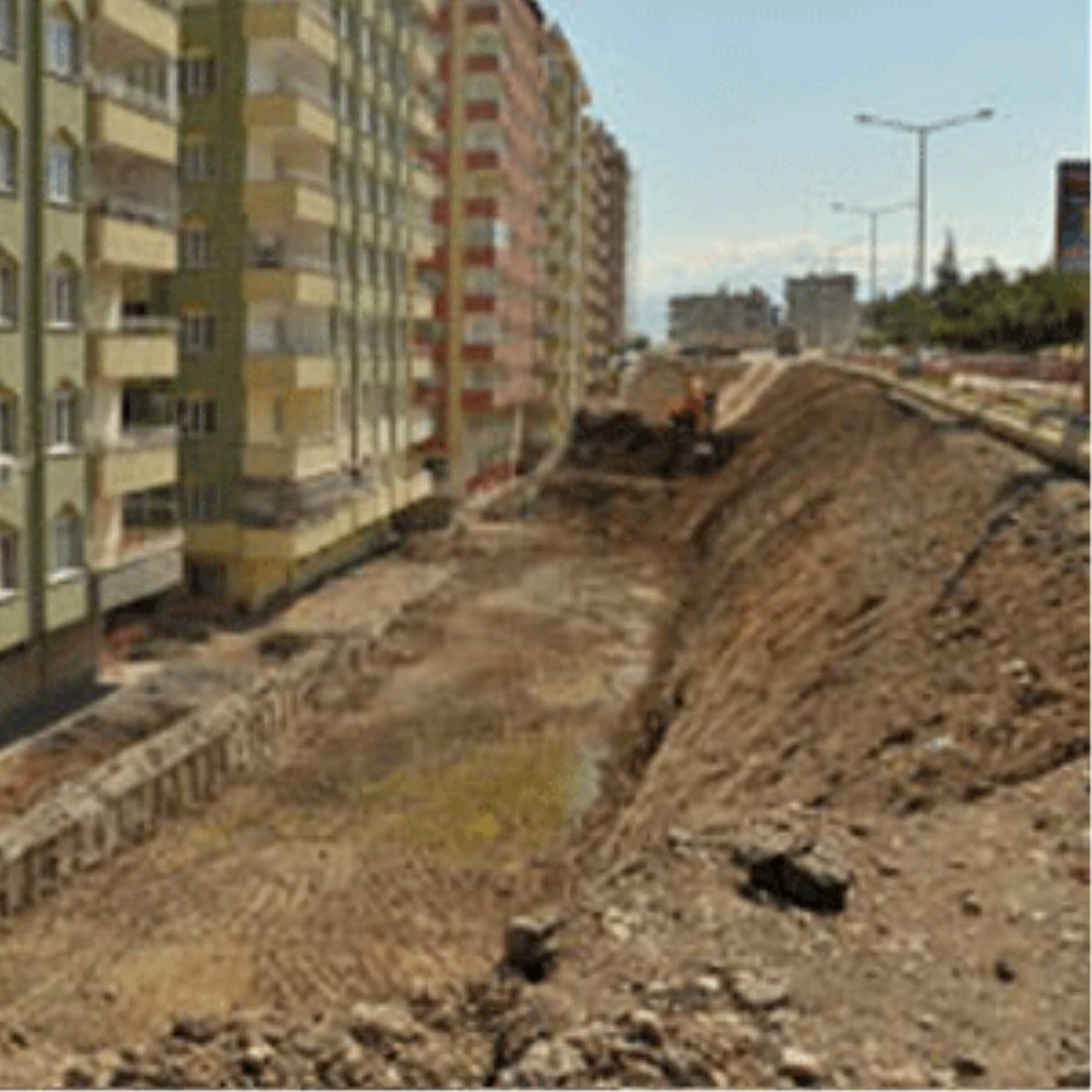 Belediye İstinat Duvarı Yapım Çalışmalarına Başladı
