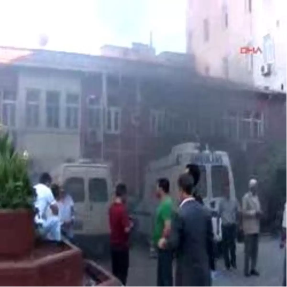 Jeneratör Dumanı Hastaneyi Sardı