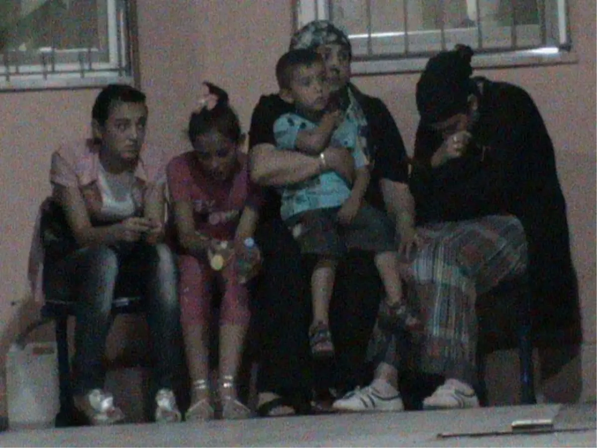 Parkta Nereden Geldiği Belli Olmayan Kurşunla Yaralandı