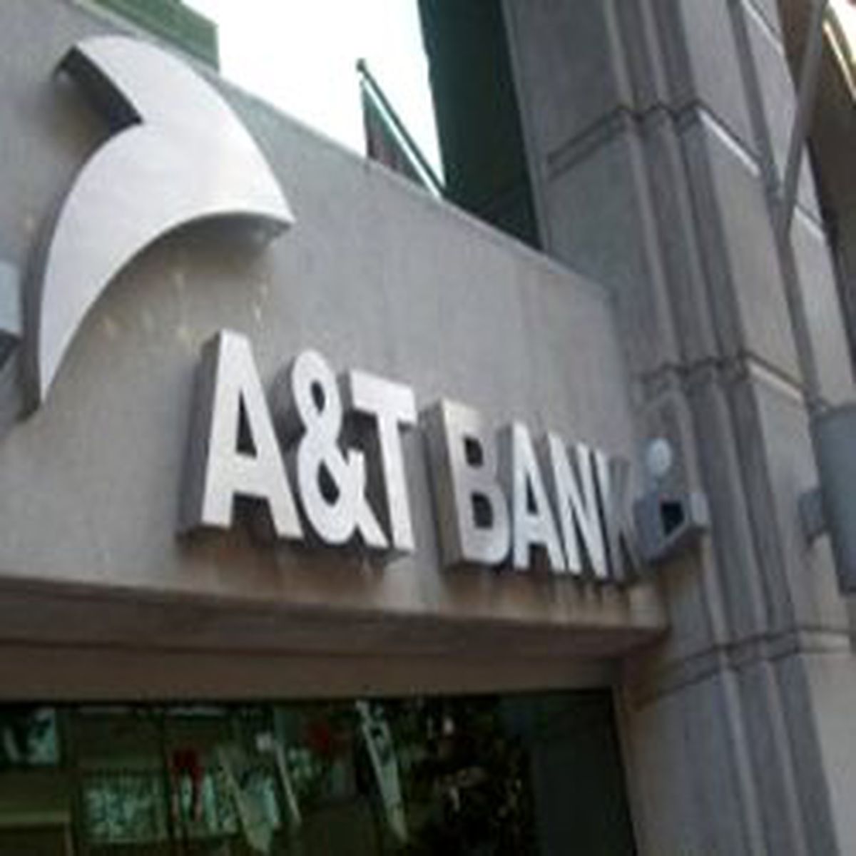 A&t Bank: 'Faaliyetlerimiz Aynen Devam Ediyor'