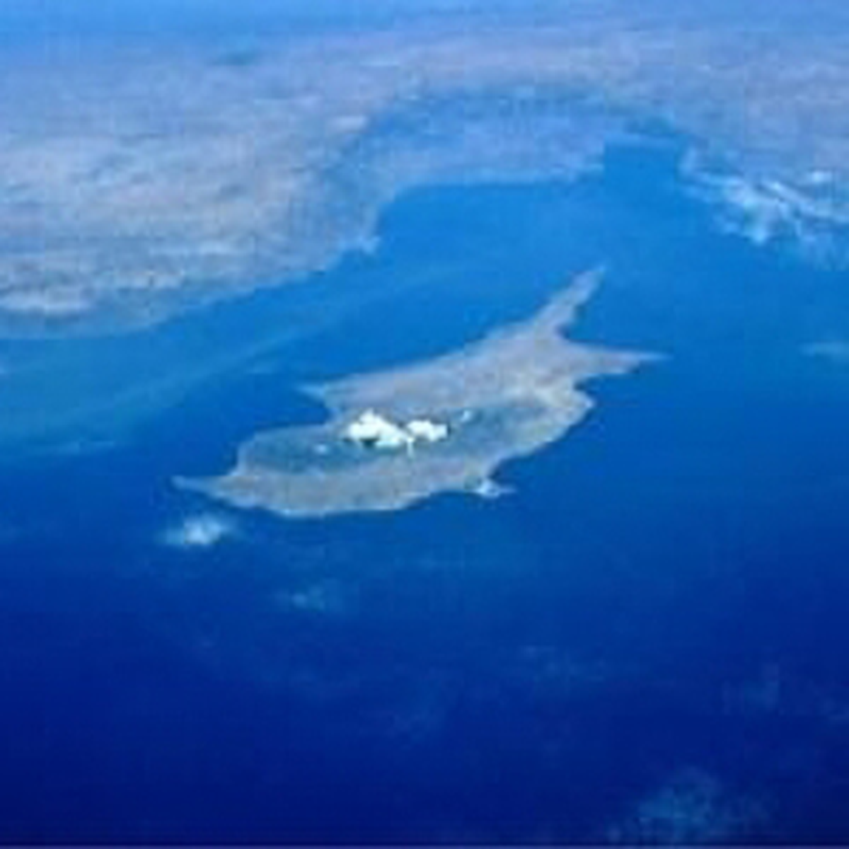 KKTC'de Afrika Gazetesi Yine Kurşunlandı