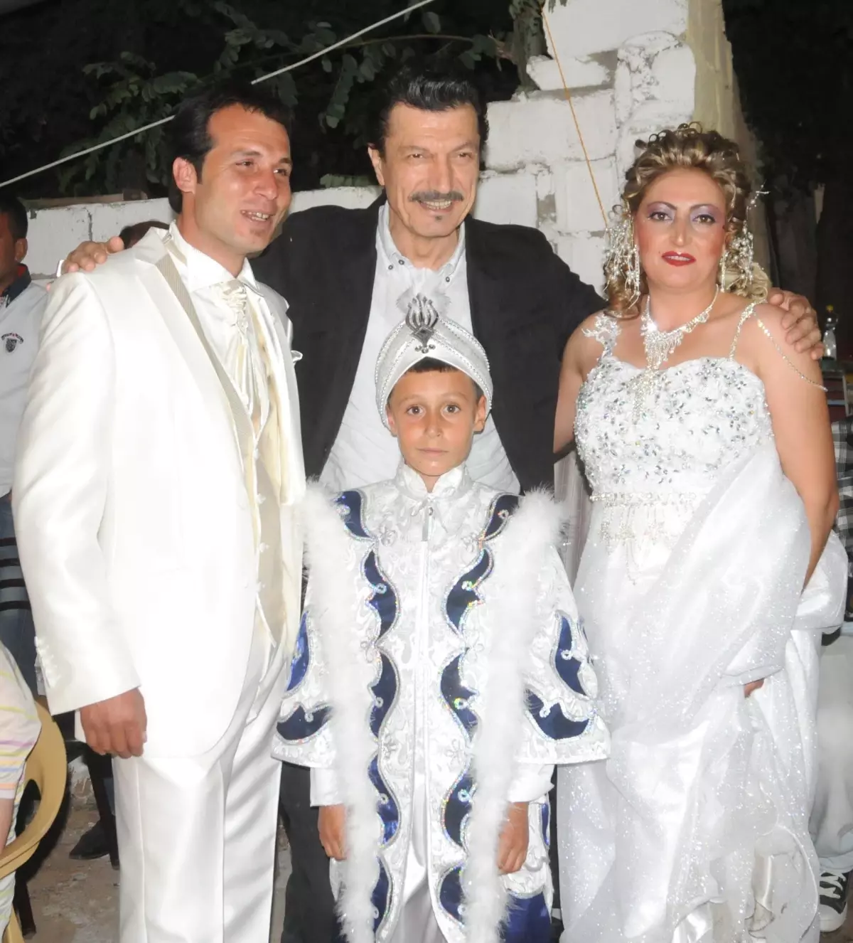 Burhan Öcal, Roman Eğlencesine Katıldı