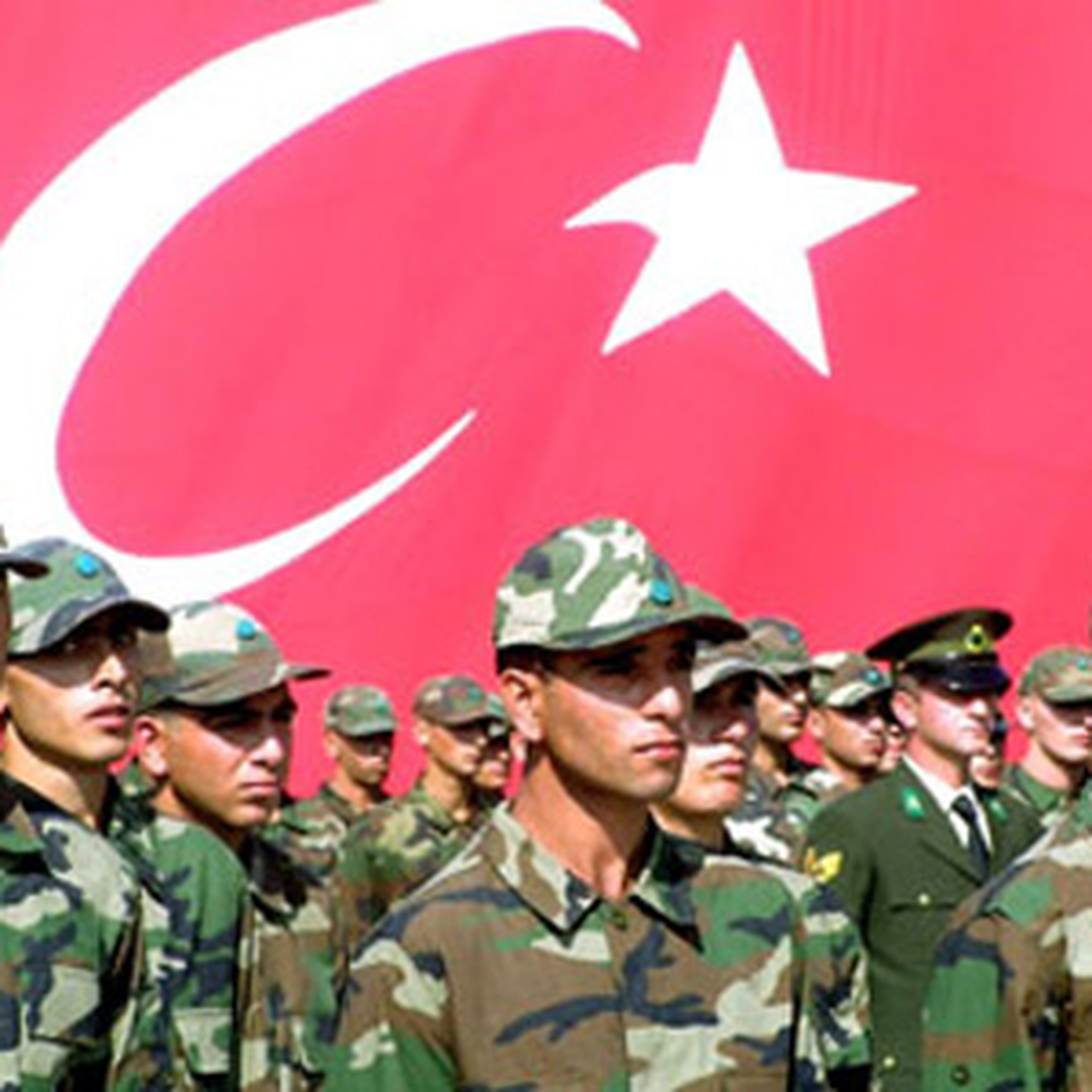 Lübnan Tezkeresine CHP'siz Onay 
