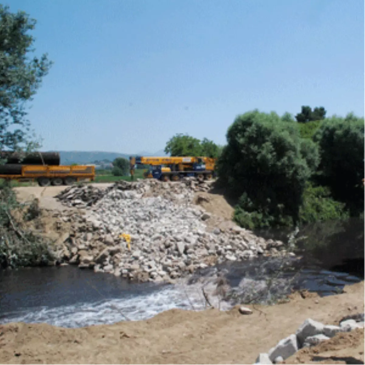 Armutköy Köprüsü Yenileniyor