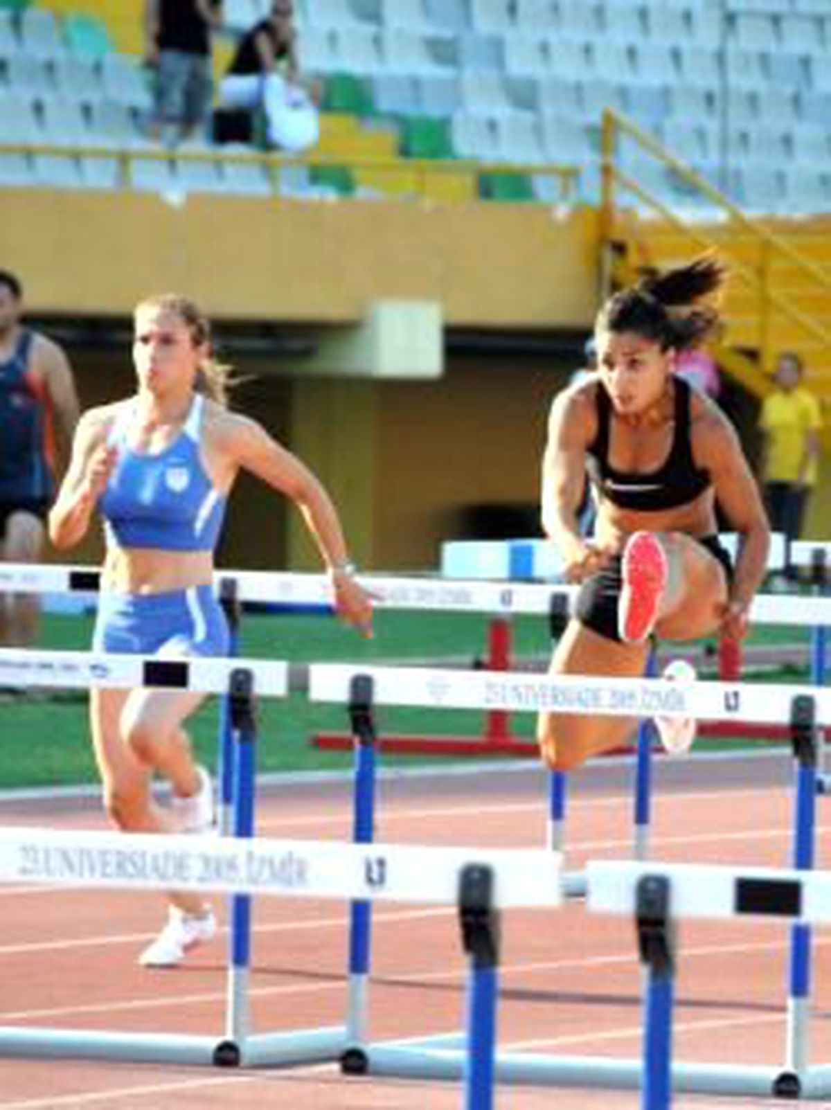 Nevin, 100 Metre Engellide 13. 25 Koştu
