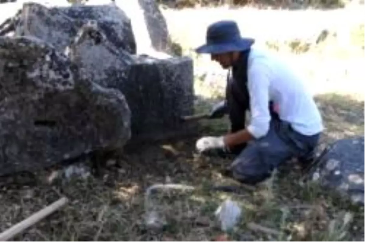 Zeus Tapınağı\'na 36 Yıl Aradan Sonra İlk Kazma