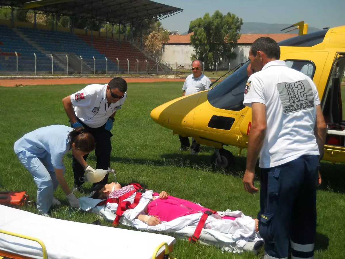 Ambulans Helikopter Genç Kız İçin Havalandı