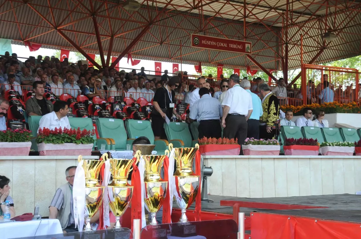 Er Meydanı\'nda Kıyasıya Mücadele