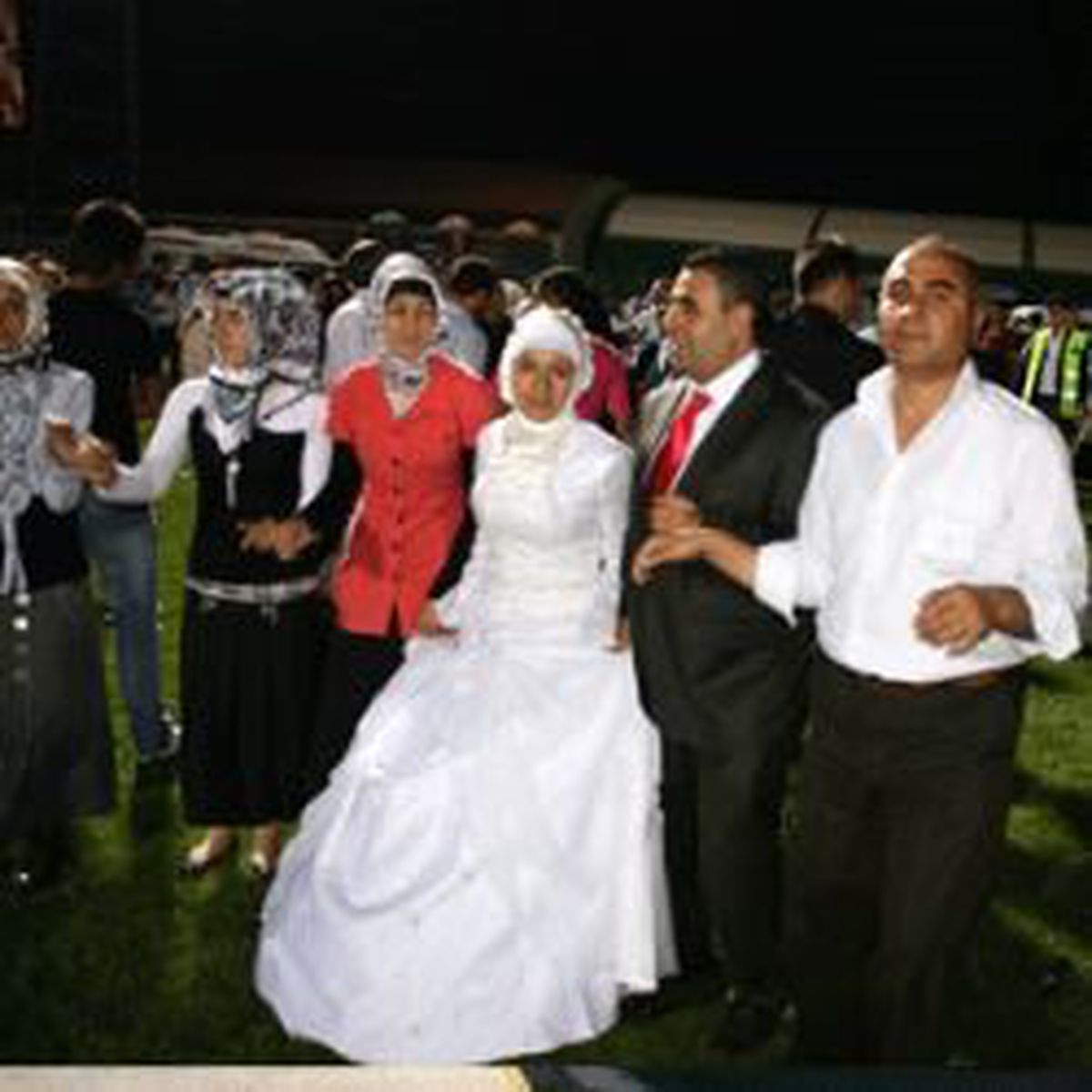 Şevval Sam ve Kubat Ağrıları Coşturdu