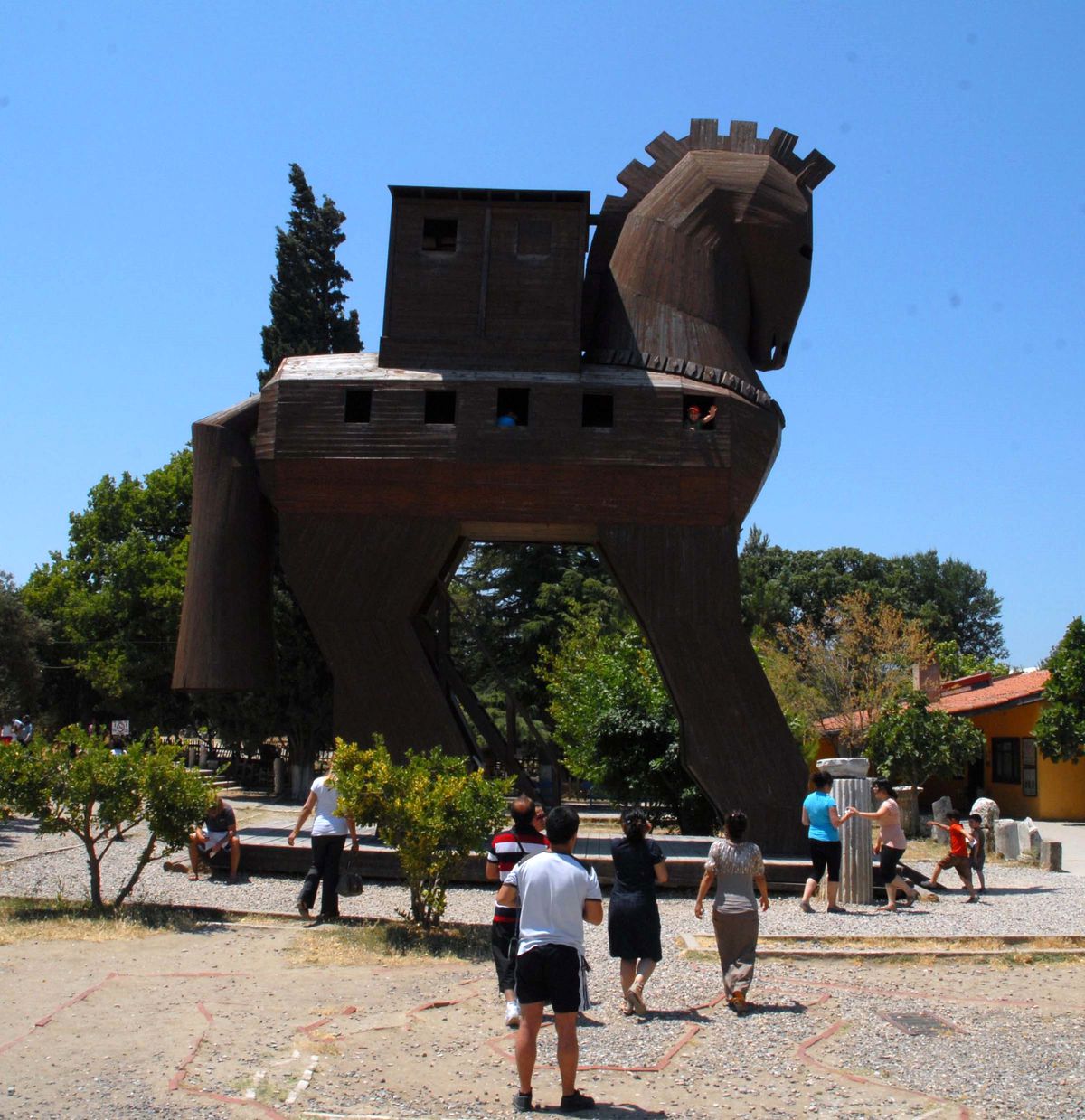 Köyün Borcu Truva'yı Susuz Bıraktı
