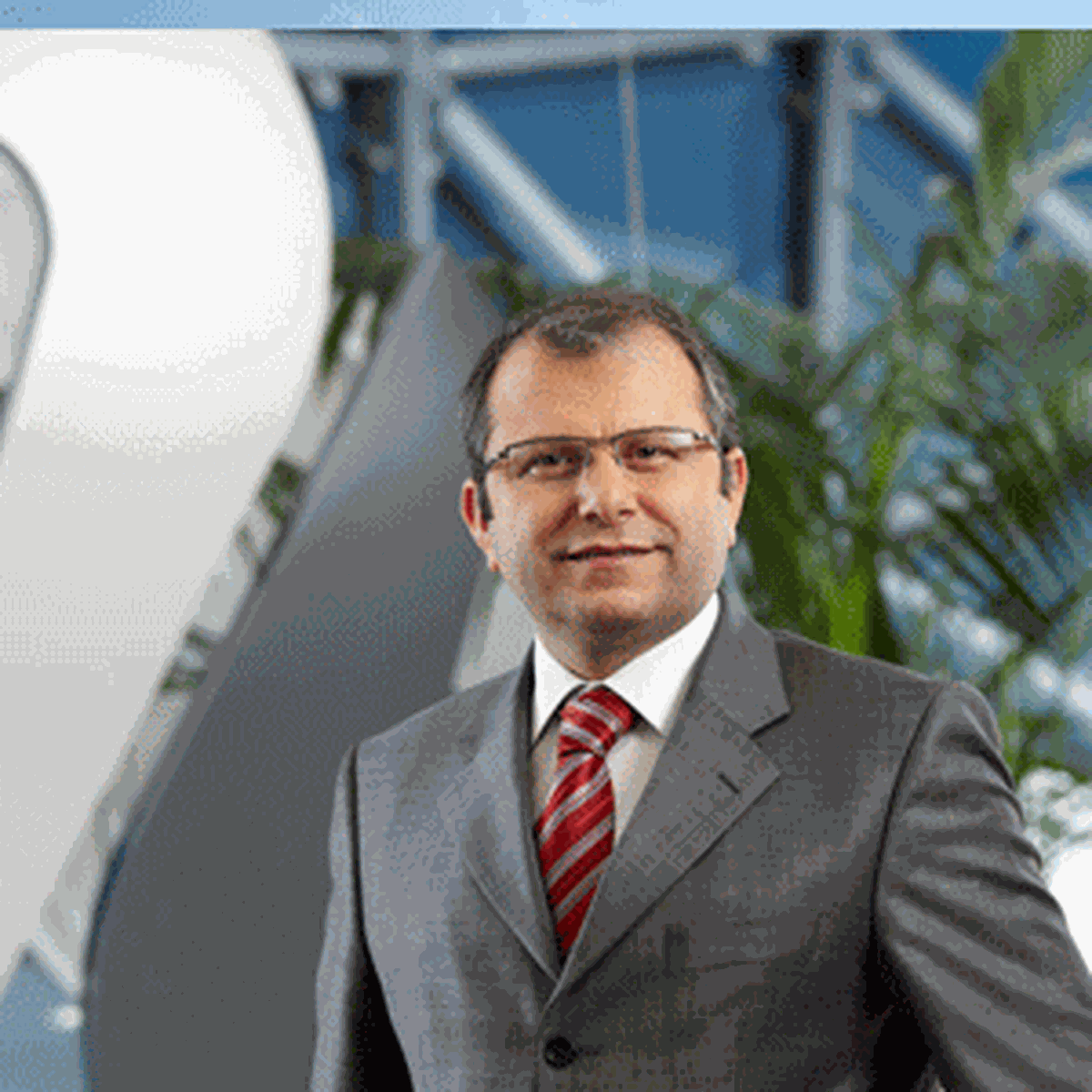 Emperyalist Güçler Suriye'den Elini Çekmelidir