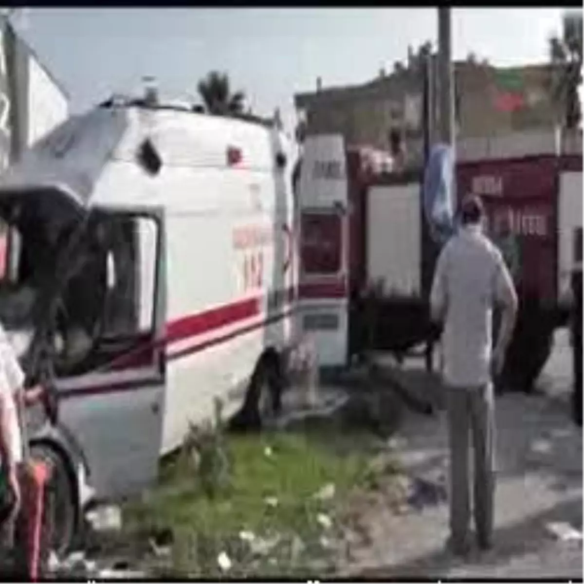 Ambulans Kaza Yaptı