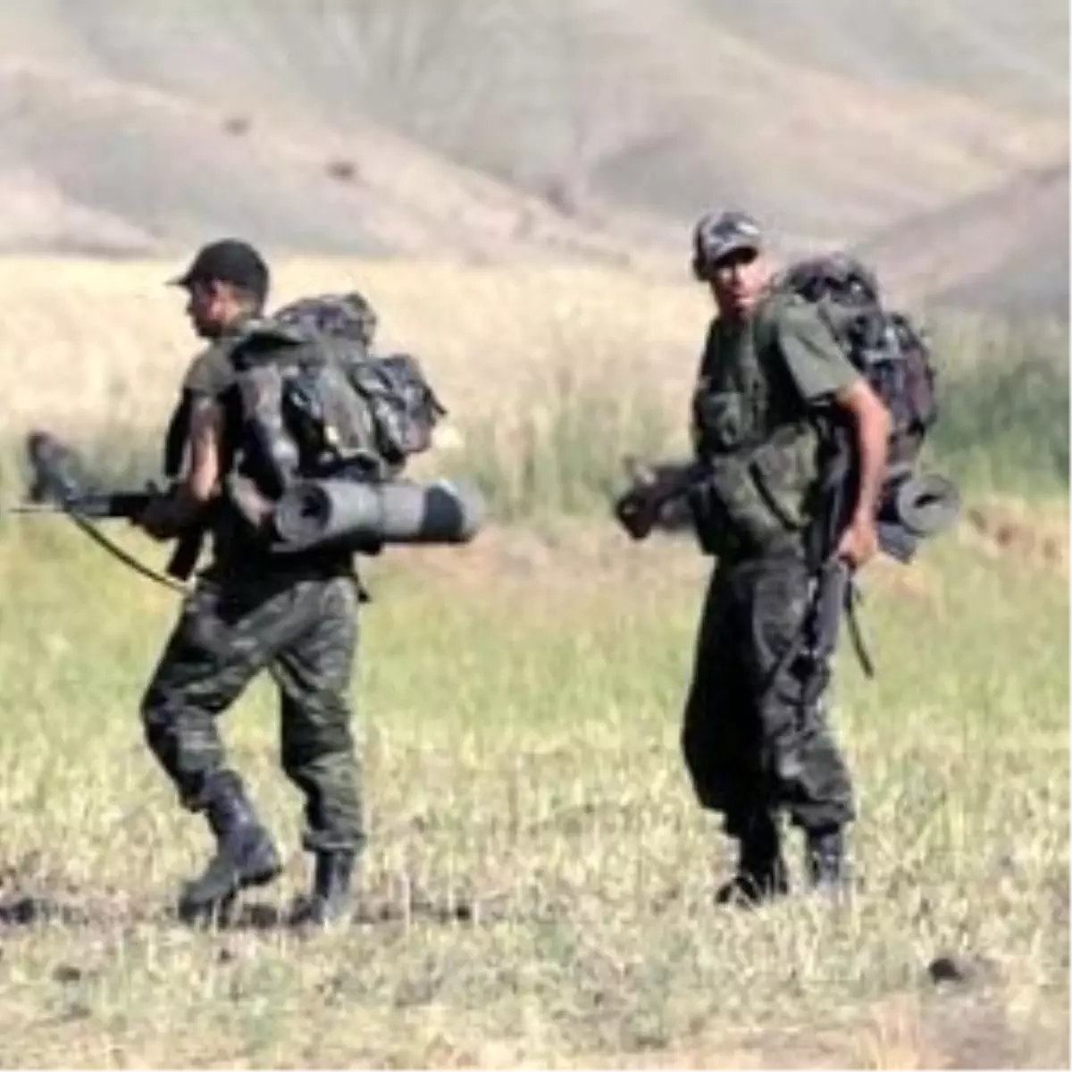 Diyarbakır\'da Hain Pusu: 13 Şehit