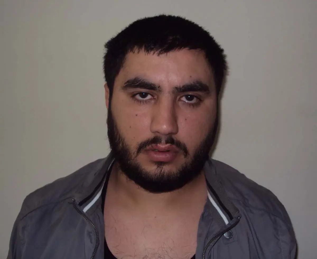 Iraklı Uçak Mühendisi Kadını 'Polisiz' Diyerek Gasp Ettiler