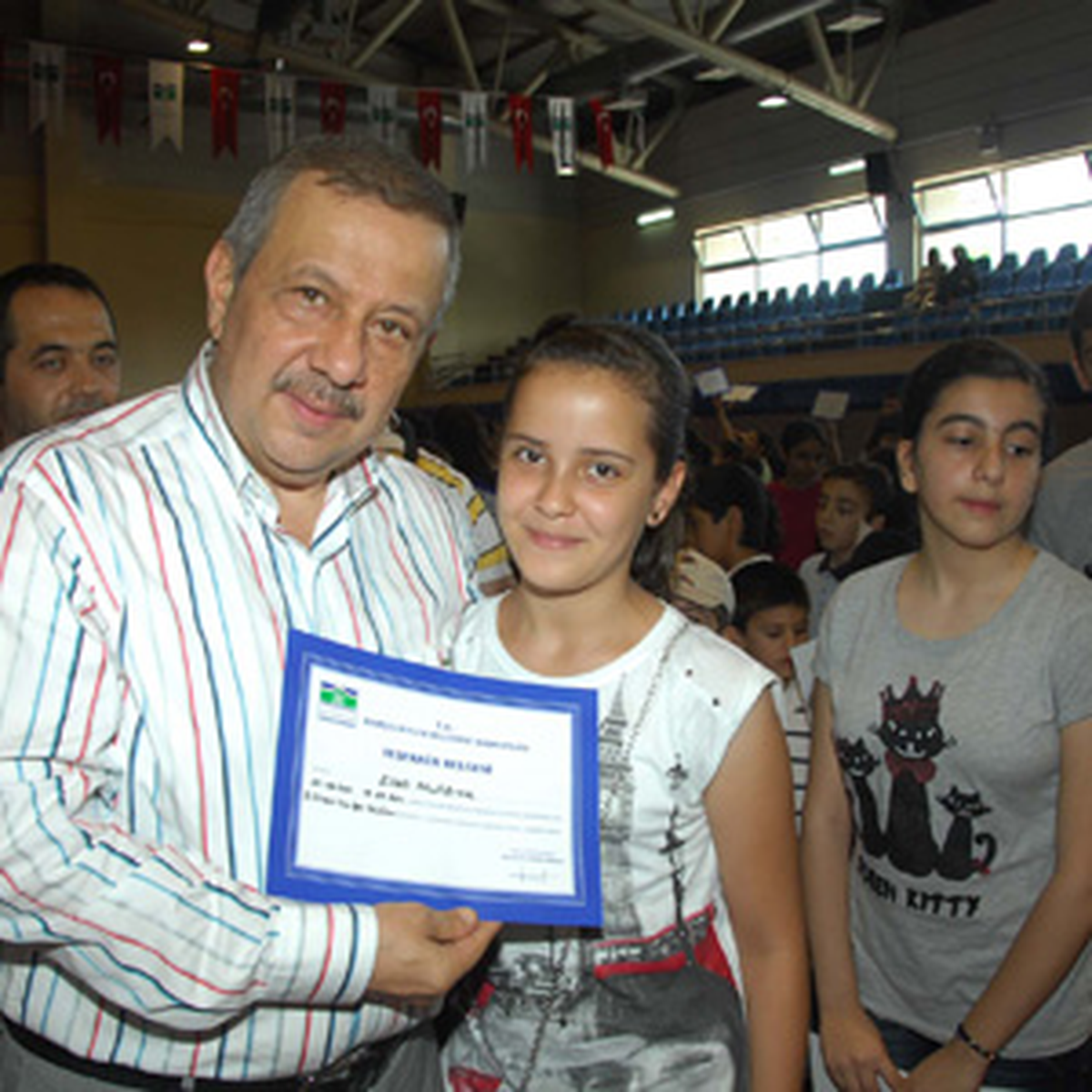 Yaz Spor Okulu Öğrencilerine Sertifika 
