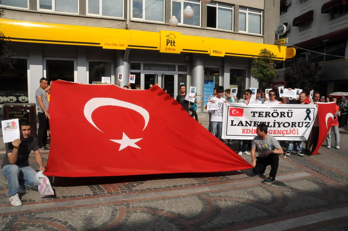 Edirne'de 'terörü Lanetliyoruz' Eylemi