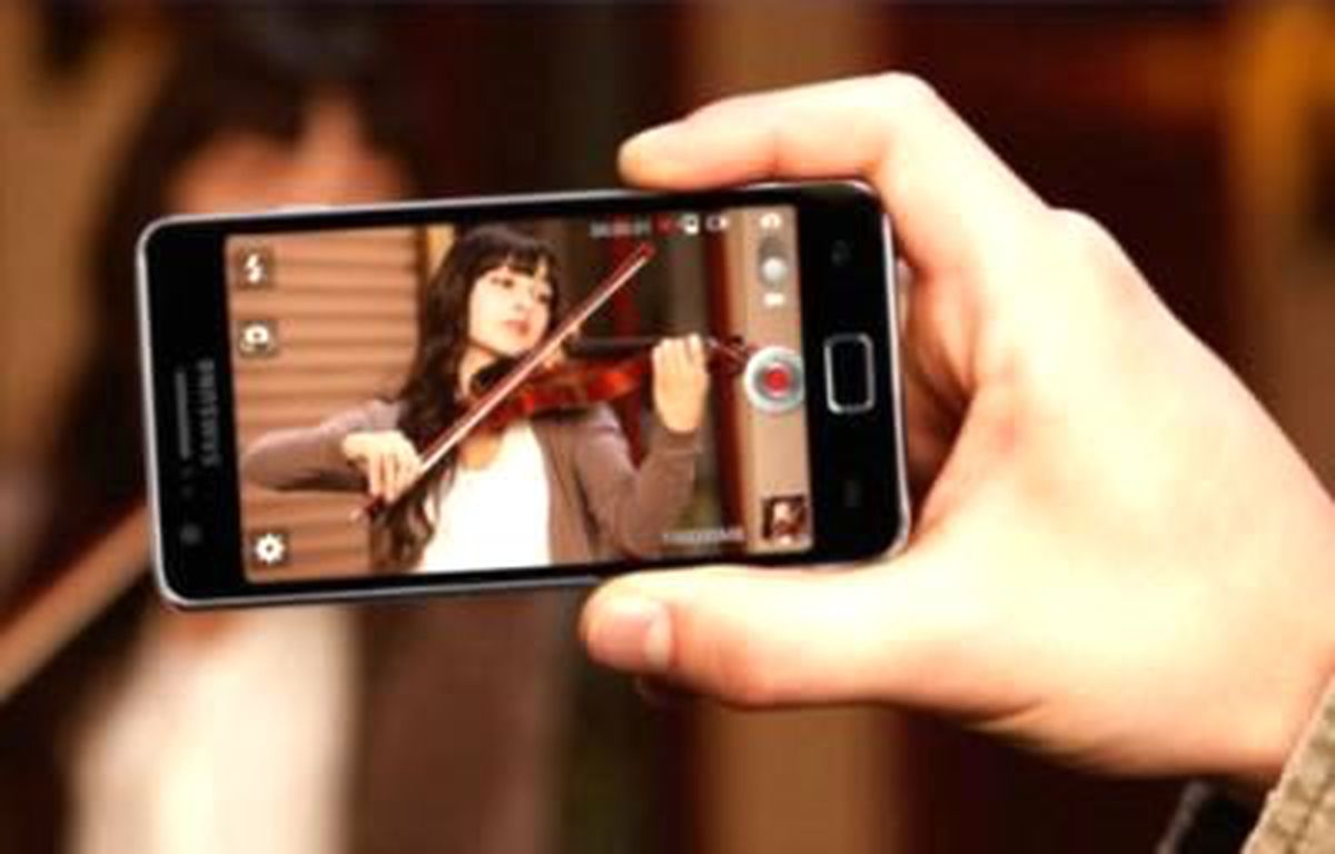 'Samsung Galaxy S Iı Çıtayı Yükseltti!'