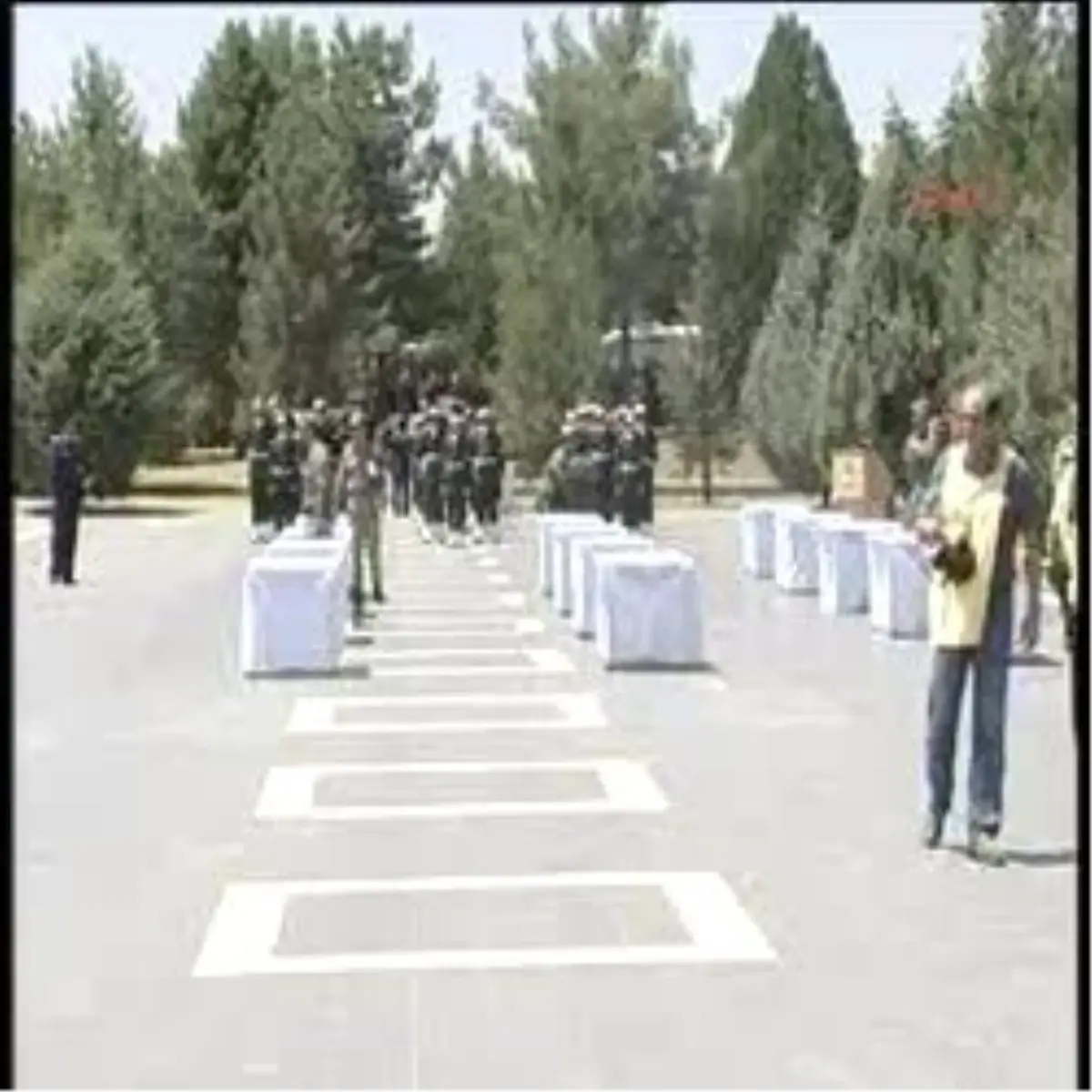 Şehitler Memleketlerine Uğurlandı