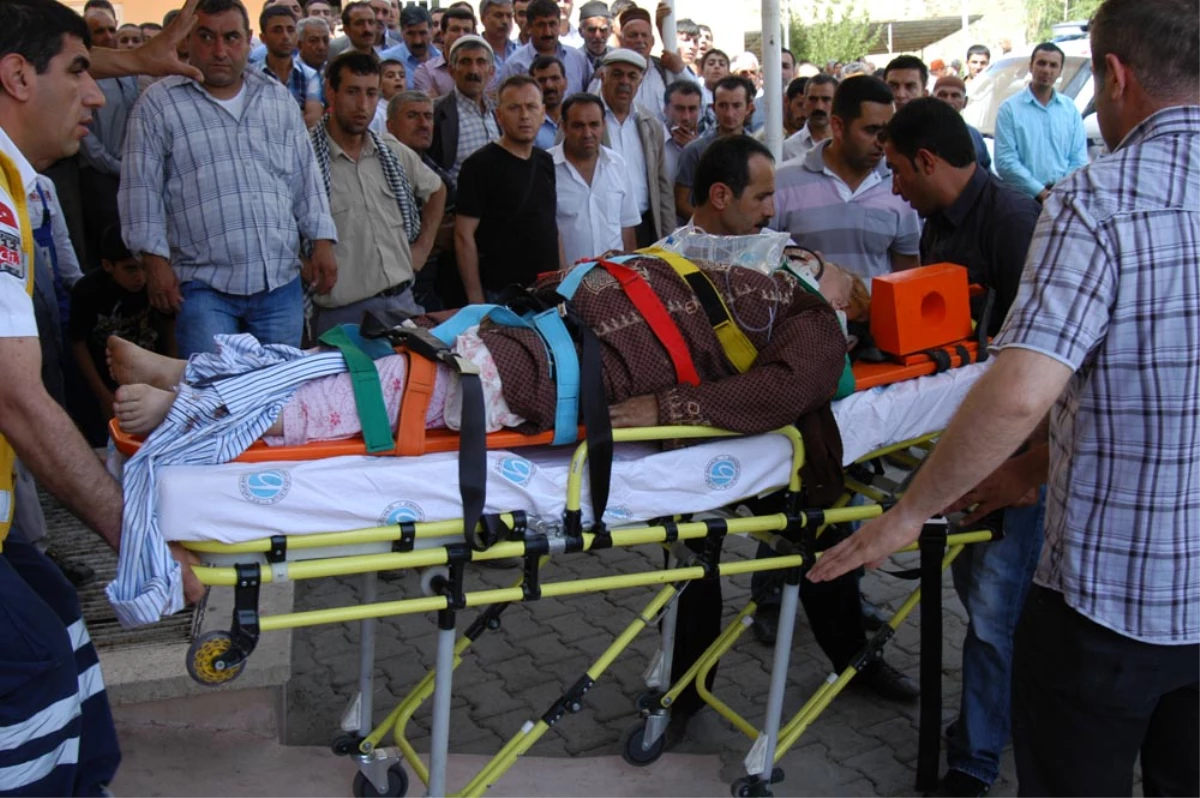 Hizan\'da Kaza: 3 Ölü, 10 Yaralı