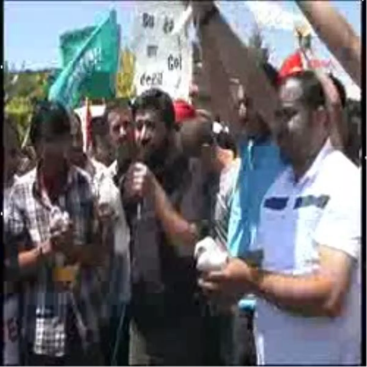 Öncüpınar\'daki Suriye Protestosunda Gerginlik