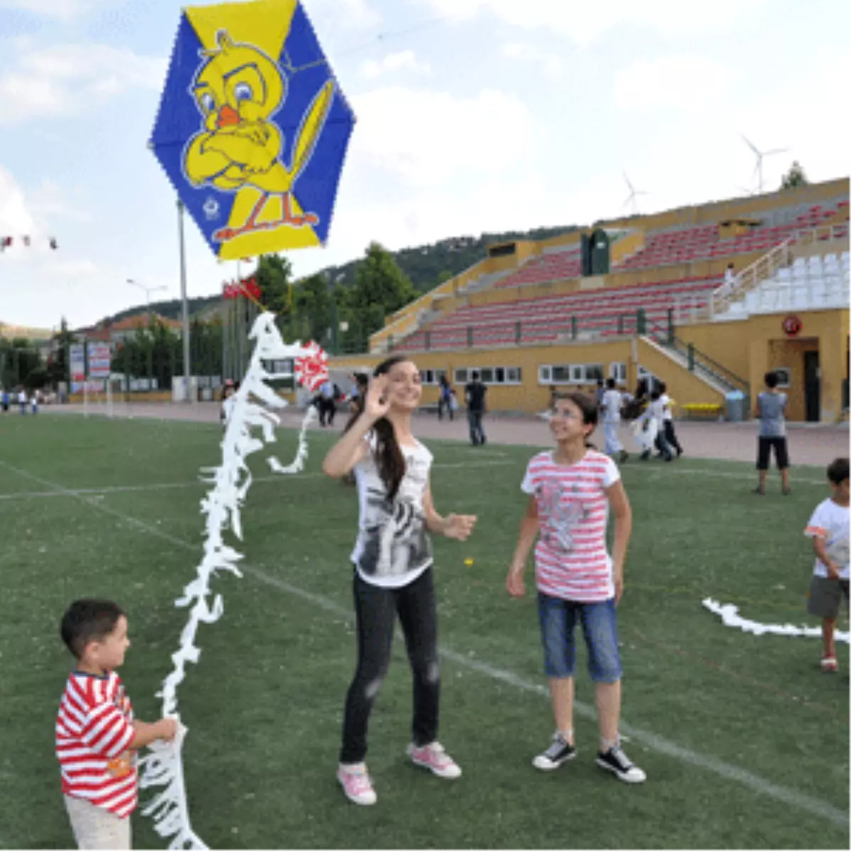 Erguvan Festivali Hız Kesmeden Devam Ediyor