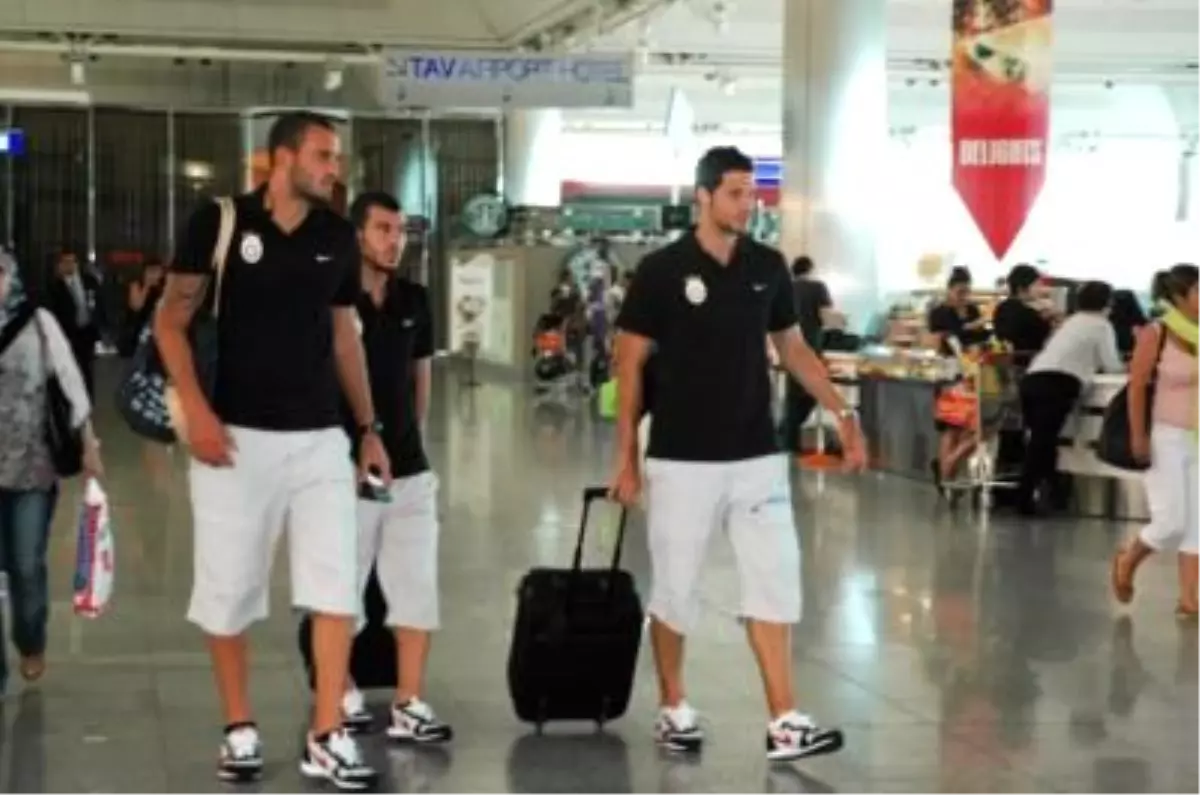 Galatasaray Kamp İçin Almanya\'ya Gitti